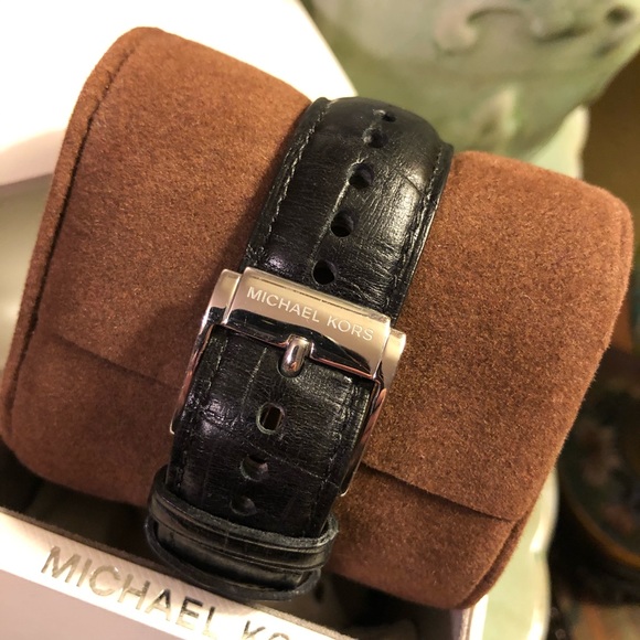 Michael Kors Layton Chronograph Watch - Picture 4 of 4